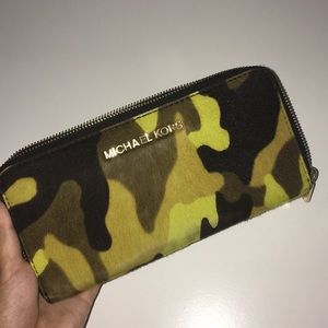 Michael Kors yellow calf fur camp wallet